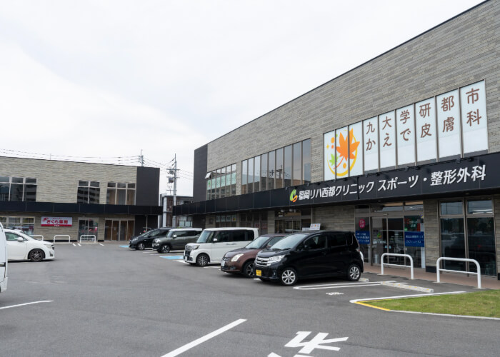 共有駐車場「43台」完備